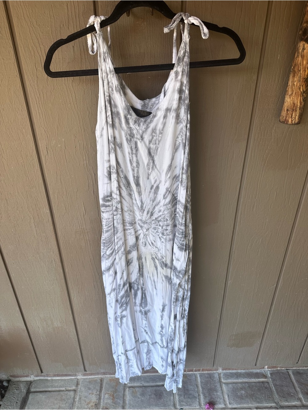 Tie-Dye Maxi Dress with Shoulder Ties - White & Gray